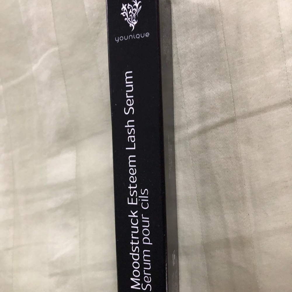 Moodstruck Esteem Lash Serum